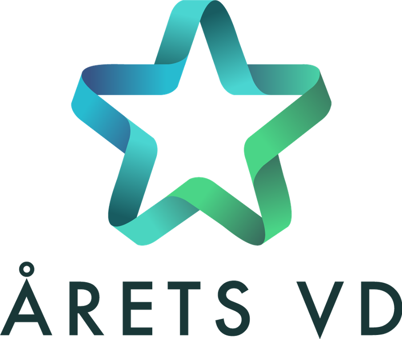 "Årets VD logotyp i ordmärke och symbol, använd för att representera utmärkelsen i officiella sammanhang."